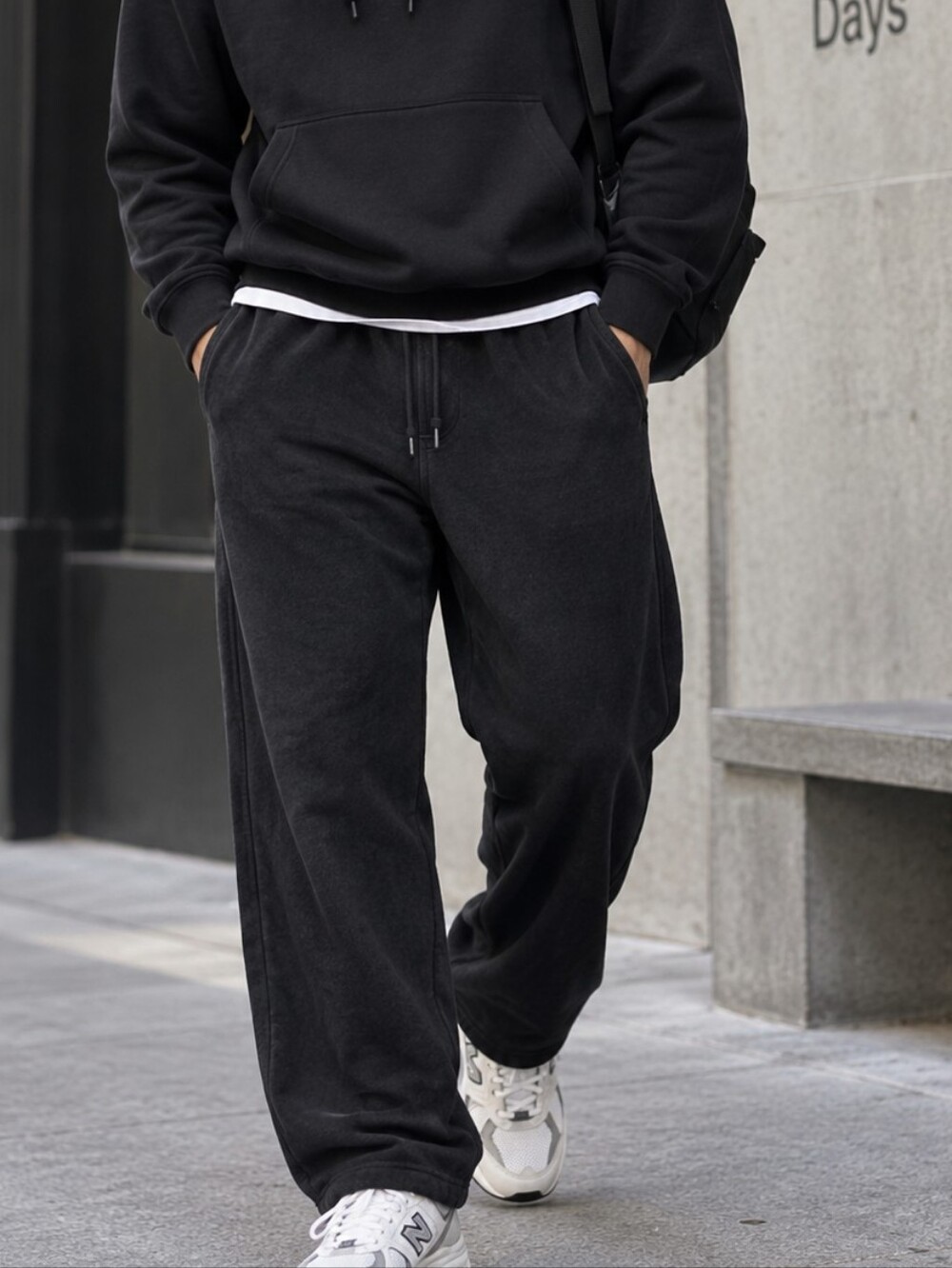 ZARA Men’s Classic  Fleece Jogger Pants — Size M